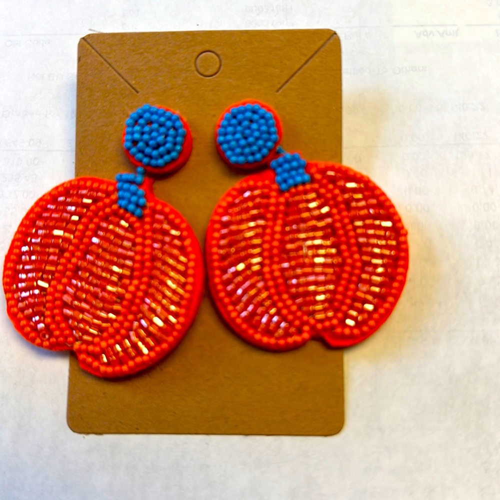 Beaded pumpkin earrings